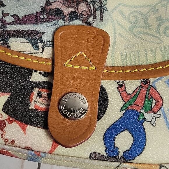 Dooney & Bourke 40th Anniversary Walt Disney Parks World Wristlet - Picture 3 of 17